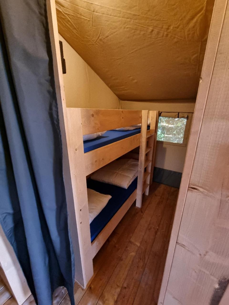 Camping De Tulpenweide Breezand Luaran gambar