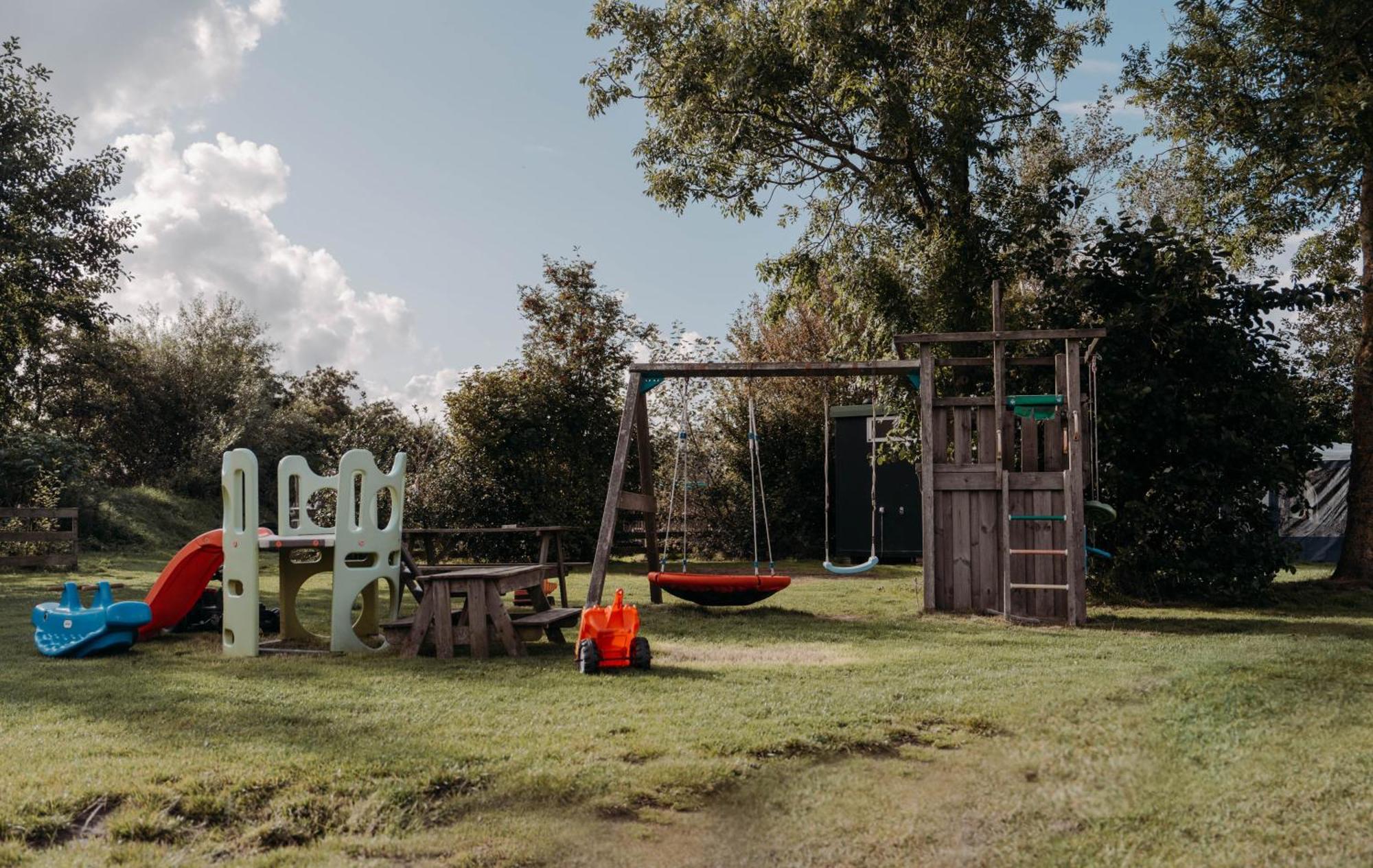 Camping De Tulpenweide Breezand Luaran gambar